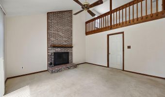 8 SIGNAL HILL Dr, Hockessin, DE 19707