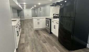 24 W 35TH St B, Bayonne, NJ 07002