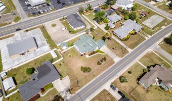 316 Fair St, Baxley, GA 31513