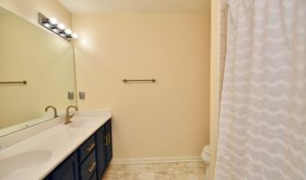 1 Wimbledon Dr 3, Alloway, NJ 07462