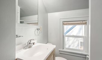 907 8th St SE, Austin, MN 55912