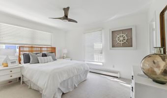56 W 13th St, Avalon, NJ 08202