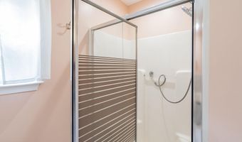 1527 Berkeley Ave, Beachwood, NJ 08722