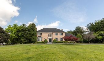 8809 SAUNDERS Ln, Bethesda, MD 20817