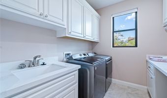 2836 Steamboat Dr, Bullhead City, AZ 86429