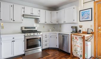 89 N Champlain St L, Burlington, VT 05401
