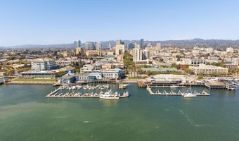 2825 Crusader St, Alameda, CA 94501
