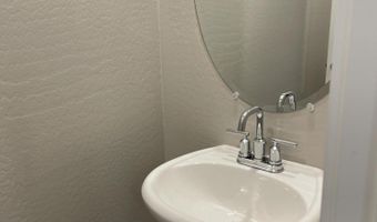 3855 S MCQUEEN Rd 21, Chandler, AZ 85286