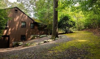 65 Huguenot Dr, East Greenwich, RI 02818