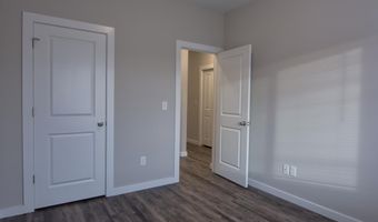 1608 E Olive Ct, Andover, KS 67002
