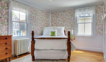 204 Spring St, Newport, RI 02840