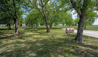 879 N 200 Rd, Baldwin City, KS 66006