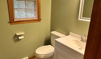 292 Briarwood Dr, Amherst, VA 24521