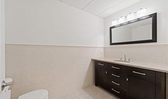 16 Hillside Rd, Cumberland, RI 02864