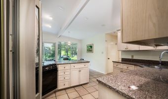 74 Woods Rd, Bethany, CT 06524