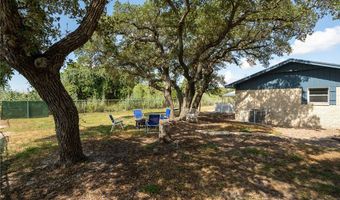 1307 W Palm Dr, Aransas Pass, TX 78336