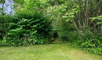 222 River St, Bethel, VT 05032