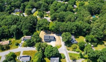 1 Cherokee Rd, Acton, MA 01720