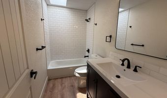 911 S 4th St, Artesia, NM 88210