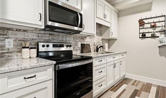 180 Laurel Ridge Ln, Ball Ground, GA 30107