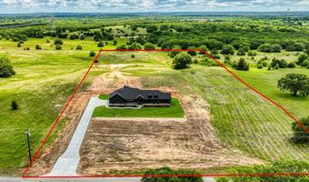 140 Rolling Hills Blvd, Alvord, TX 76225