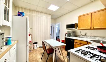 8 COMMONWEALTH Ave, Claymont, DE 19703