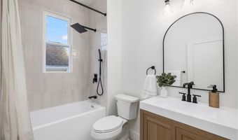 7 Sheffield Ave, Newport, RI 02840