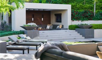 21 Drifting Shadow Way, Las Vegas, NV 89135