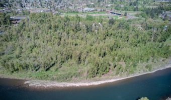 315 EDGEWATER Rd, Gladstone, OR 97027