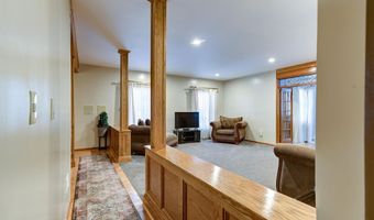 9 University Pl, Amsterdam, NY 12010