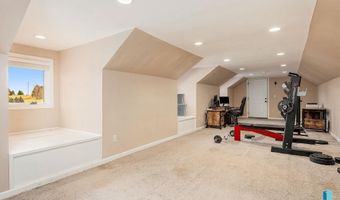 435 N Chestnut Blvd, Brandon, SD 57005