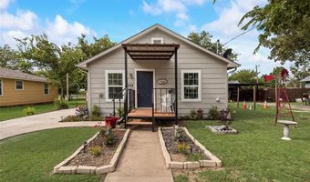 308 E Davis Ave, Alvarado, TX 76009