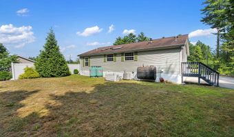 10 Raiders Ln, Raymond, NH 03077