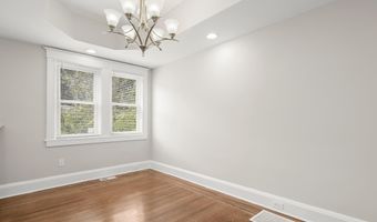 794 N GRANTLEY St, Baltimore, MD 21229