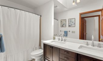 9642 W 69th Pl, Arvada, CO 80004