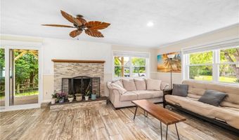 60 Brooklyn Rd, Narragansett, RI 02882