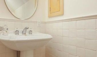 637 COMPASS Ave, Beachwood, NJ 08722