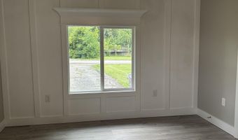 2318 N Lakeview Dr, Austin, IN 47102