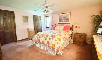 33 MaryAnn Dr, Exeter, RI 02822