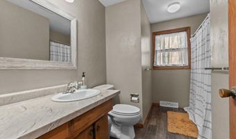 901 S BUCHANAN St, Appleton, WI 54915