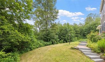 2 Golden View Dr, Bow, NH 03304