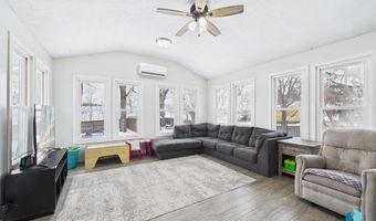 318 Elm Ave, Baltic, SD 57003