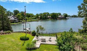 82 Arrowhead Way, Darien, CT 06820