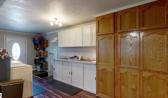 145 W Van Buren Rd, Alma, MI 48801