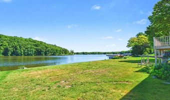 7261 Driftwood Dr SE, Ada, MI 49301