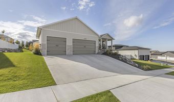 6482 Crown Cres, Ammon, ID 83406