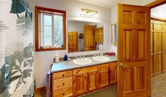 95835 MARTIN RANCH Rd, Brookings, OR 97415