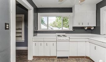 317 NE 9th St, Abilene, KS 67410