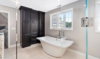 55 Cedar Crest Ln, Auburn, NH 03032