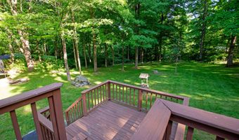 95 Obtuse Hill Rd, Brookfield, CT 06804